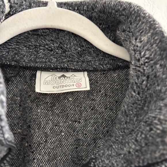 Black Mountain Vintage Wolves Outdoor Scenic Fleece Moon Mountain Grey Small - Picture 3 of 5